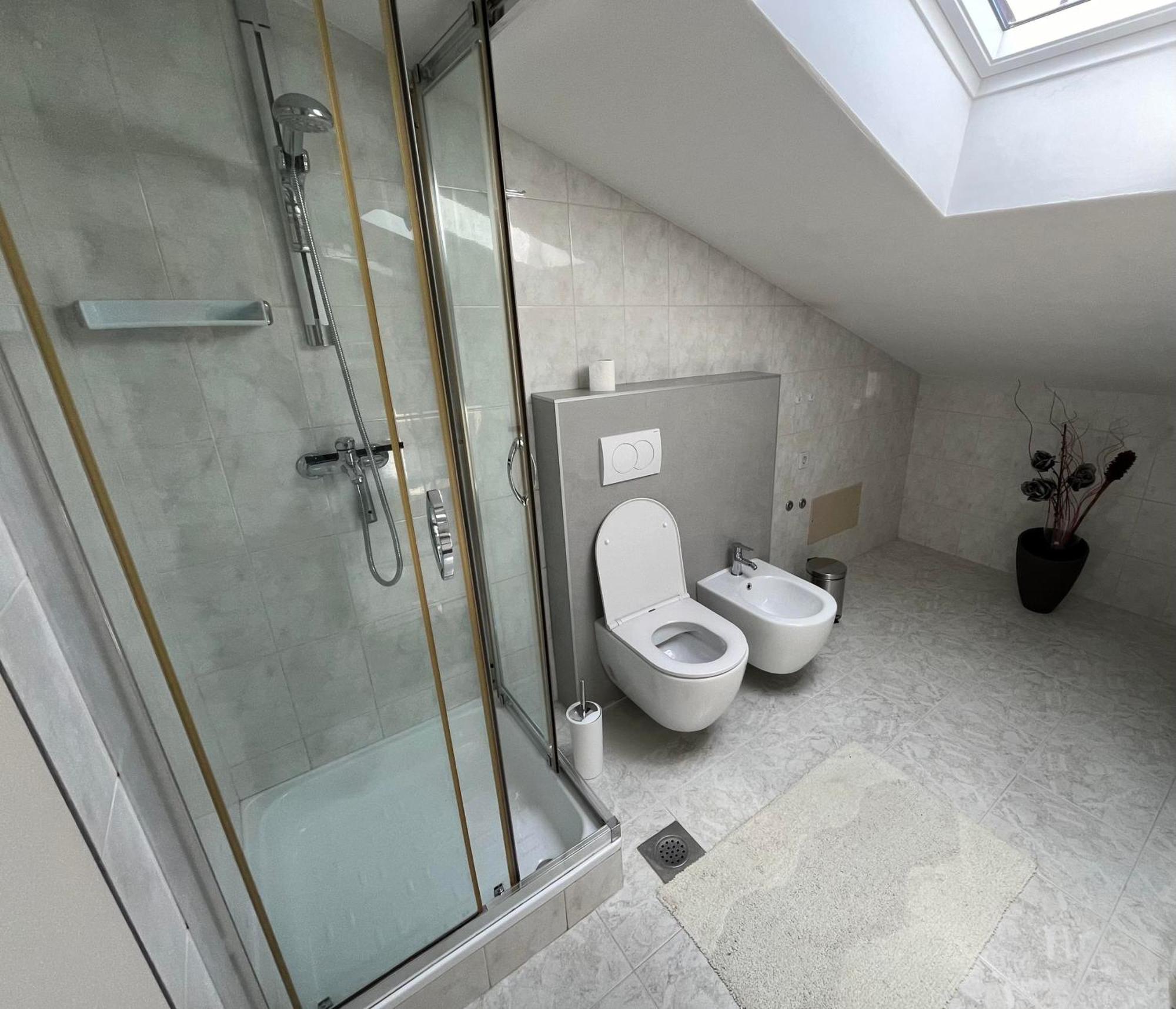 Rooms And Apartment Luana Rovinj Exterior foto