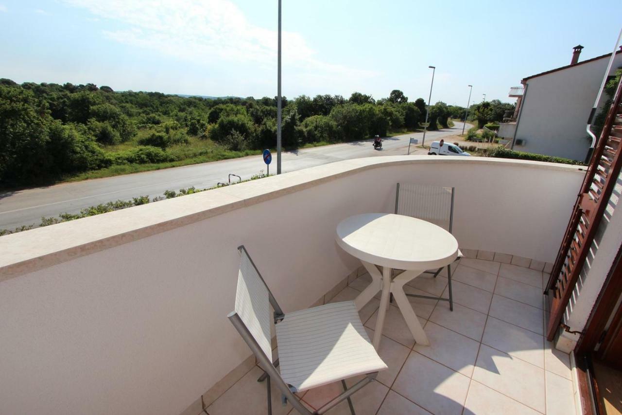 Rooms And Apartment Luana Rovinj Exterior foto