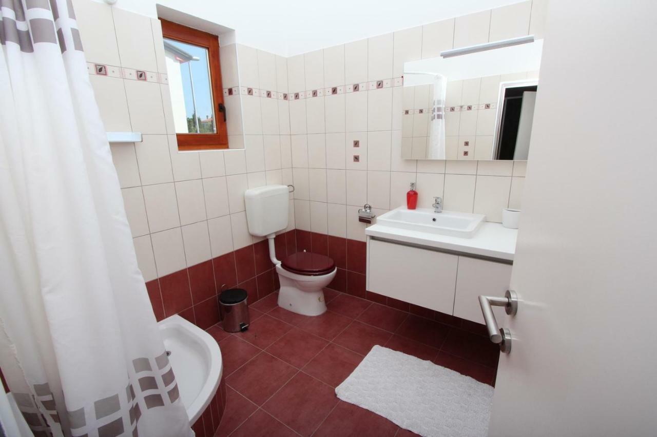 Rooms And Apartment Luana Rovinj Exterior foto