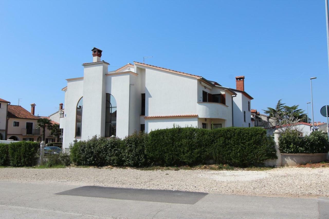 Rooms And Apartment Luana Rovinj Exterior foto